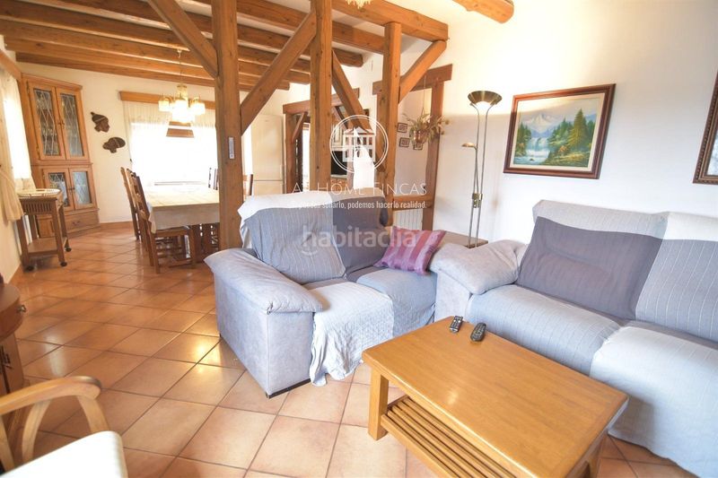 Foto 938d0d60-1298-41bf-9035-9d6dd6d5fd37. Casa amb piscina a Montmell (El)