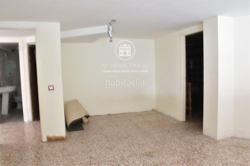 Foto a994c128-6096-4459-abdd-c6074d3ebc61. Local comercial a El Tancat-Mas d´en Gual Vendrell (El)