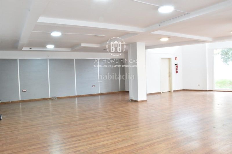Foto cc3c431b-0fab-4aca-9986-49f7304ecde6. Local comercial a El Tancat-Mas d´en Gual Vendrell (El)