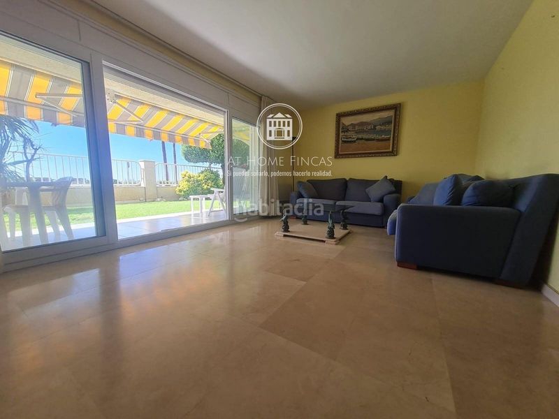 Foto 372c58e1-5ac7-452d-b7ff-7bd9f39417fa. Pis amb piscina a L´Estany Calafell