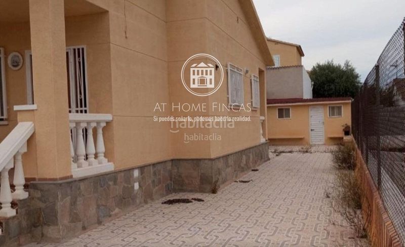 Foto 06144964-8da1-4175-ba19-22d0459ea8fe. Casa amb calefacció aparcament a Nou Vendrell Vendrell (El)