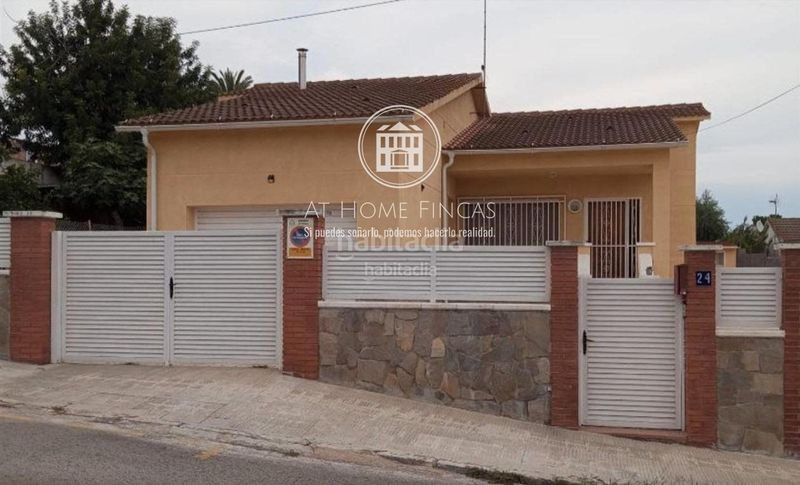 Foto 2149fda9-dbe3-4673-b4d1-7204cbb2f5df. Casa amb calefacció aparcament a Nou Vendrell Vendrell (El)