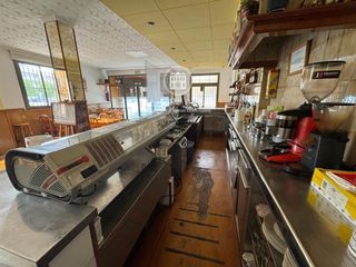 Rent Business premise  Valls-igualada. Traspaso de emblemático restaurante en el vendrell  restaurante