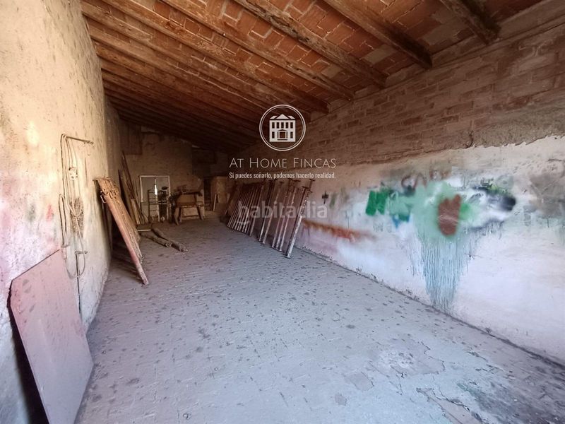 Foto e31de66b-7c00-4505-a3c1-e9f6d232a04a. Casa a Masllorenç