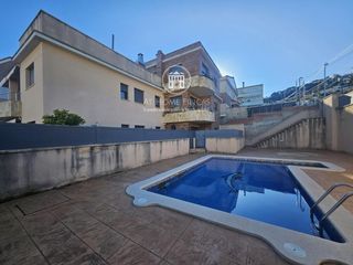 Pis  Conde orbaneja. Cómodo y bonito piso en segur de calafell
