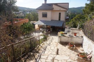 Chalet en Bisbal del Penedès (La). Fantastica casa en plena naturaleza