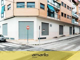 Local Comercial  Carrer pintors macip s. xv - xvi. Amplio local comercial en picassent