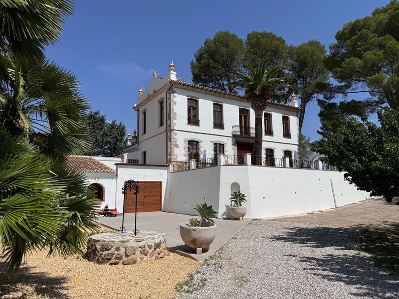 Foto 40d37aaa-c956-4220-a920-3b2d1284ef7c. Casa palacete a la venta! en Parcent