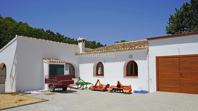Foto e9b3f6b4-3098-4b3a-9bd0-4199c3d77933. Casa palacete a la venta! en Parcent