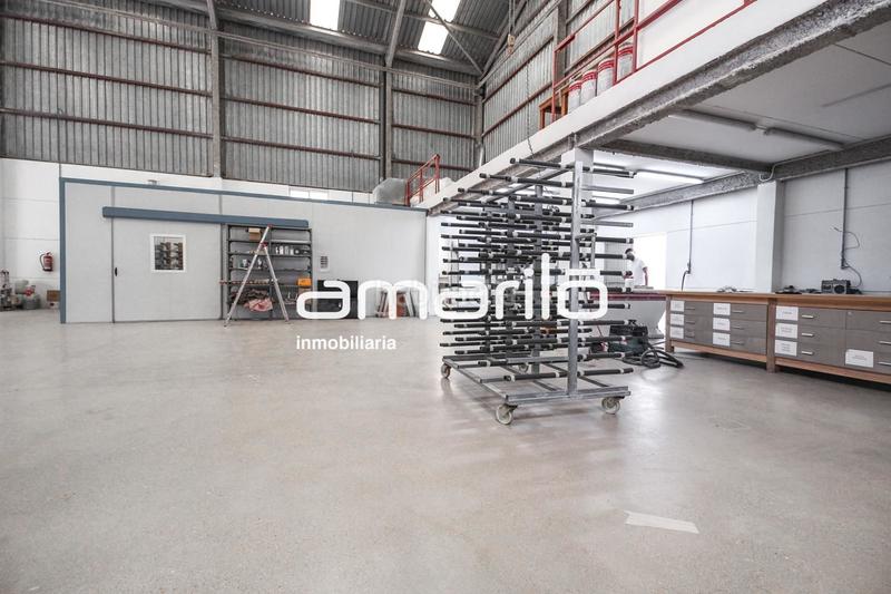 Foto 5be50021-558f-4775-8428-71e77d8bcf92. Nau industrial a Corbera