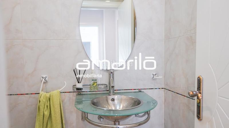 Foto 351a096e-4fee-4163-87c2-6659dd0d7341. Casa aparellada amb calefacció aparcament piscina a Eliana (l´)