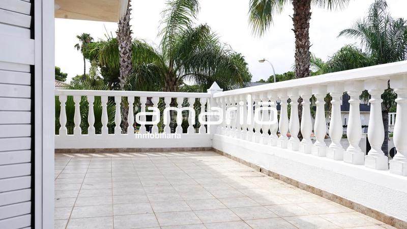 Foto 799437f4-abdb-499b-8a4e-b42d3252976c. Casa aparellada amb calefacció aparcament piscina a Eliana (l´)