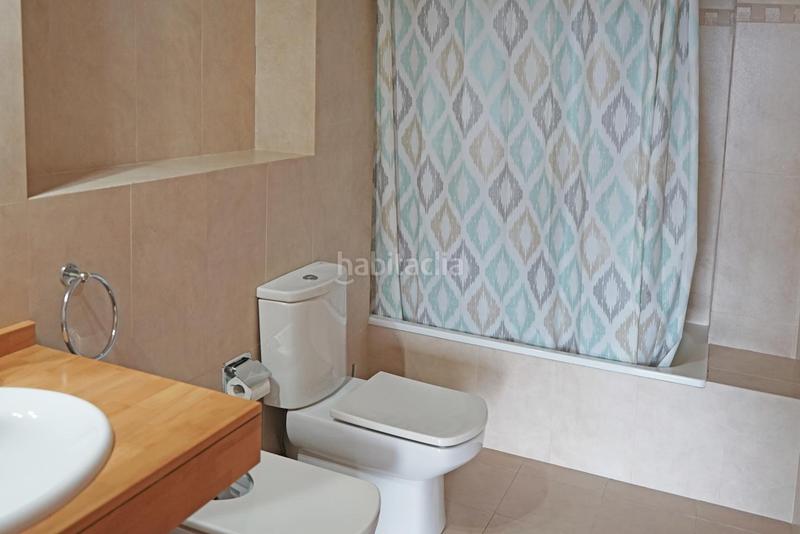 Foto 4d221ce3-8392-44c1-bdf2-bf5207be3e7c. Alquiler dúplex amarilo inmobiliaria alquila en valencia este maravilloso loft sin amueblar en Burjassot
