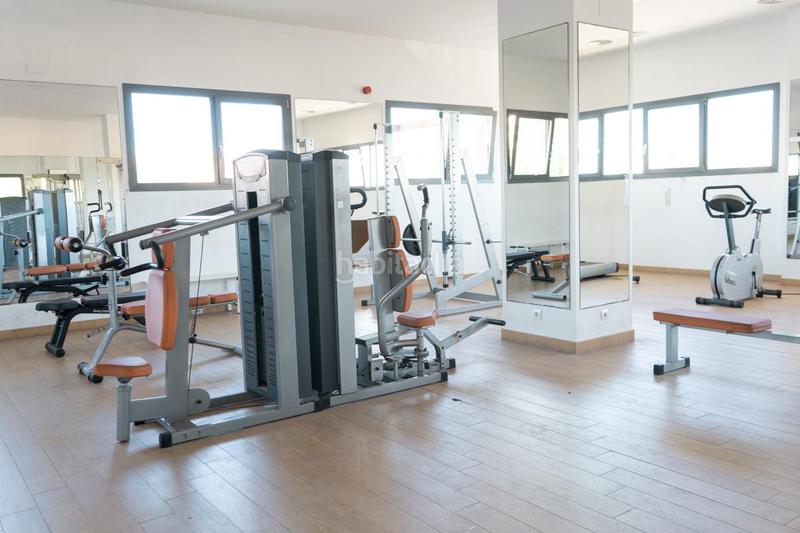 Foto 6b9c8654-7ca8-43a5-9eed-7b2609503d3d. Alquiler dúplex amarilo inmobiliaria alquila en valencia este maravilloso loft sin amueblar en Burjassot