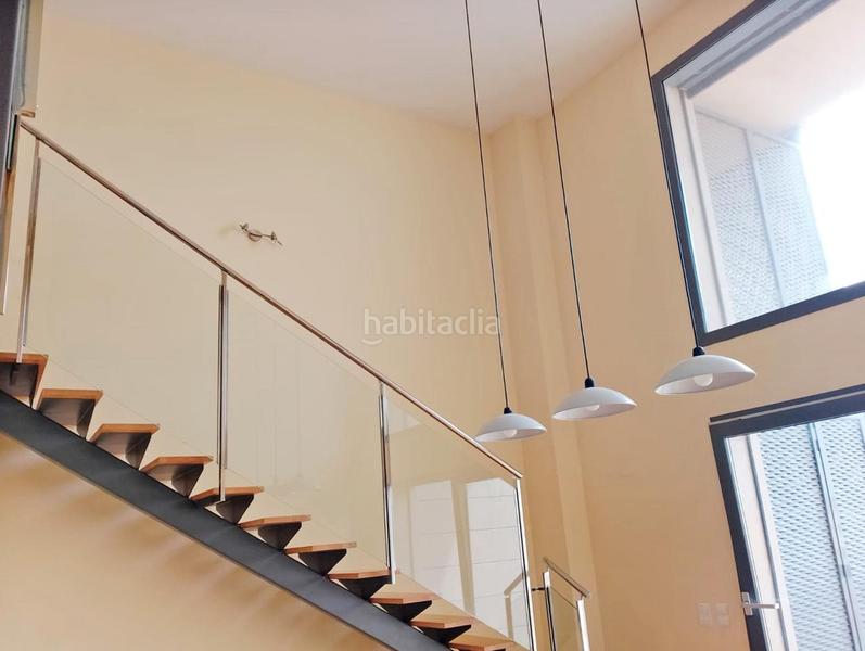 Foto efcd1d04-1ed7-4652-a266-c813995eb20f. Alquiler dúplex amarilo inmobiliaria alquila en valencia este maravilloso loft sin amueblar en Burjassot