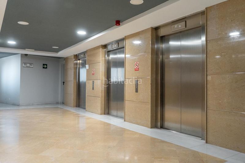 Foto 0c81708f-eec6-42c2-be56-cee87e1e92f4. Rent duplex with heating parking pool in El Castell Burjassot