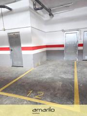 Aparcament cotxe  Carrer pintor segrelles 1. Plaza de garaje con trastero en silla