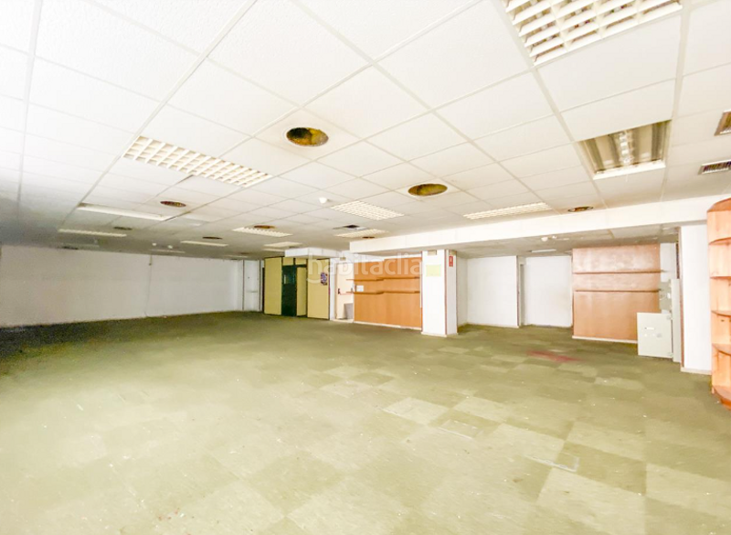 Foto b5f5d27c-c9d8-443e-bcda-8a9f03a9714d. Büro in calle postas 32 in Ensanche Vitoria - Gasteiz