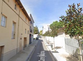 Pis  Carrer macarnau