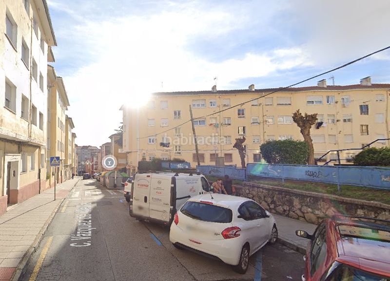Foto b1859f92-8db0-4766-bf68-db1781059482. Piso en General Dávila Santander