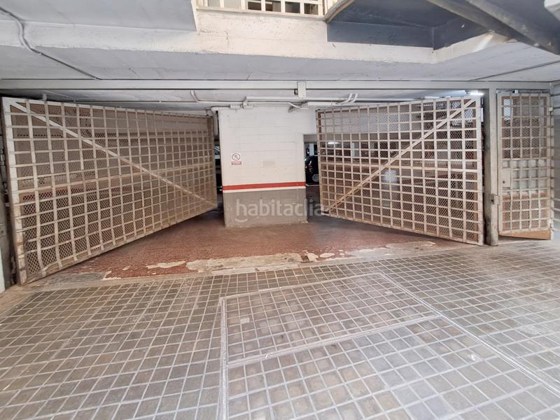 Foto c32face8-cdac-487d-b3cd-ffab512584a4. Aparcament cotxe a Putget - Farró Barcelona