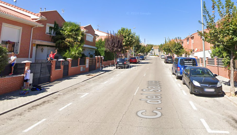 Foto 224a54e6-8038-41f0-8f6c-69ed2b19ab4d. Chalet in Cabanillas del Campo