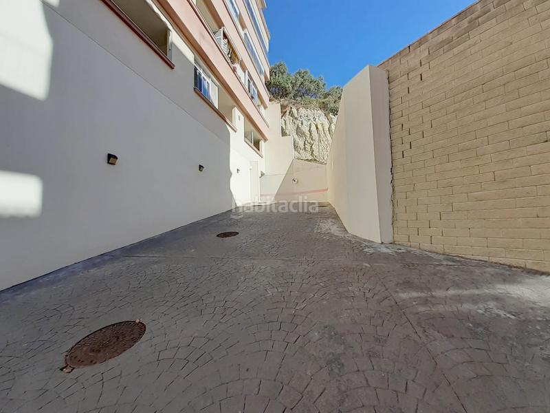 Foto 7a2a52fa-bbc1-40a8-8c00-d4611ff29230. Aparcament cotxe a calle narciso 6 a Los Pacos Fuengirola