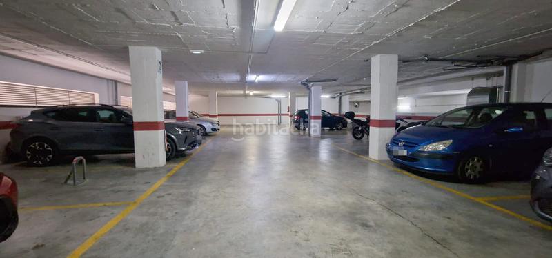 Foto df86e4c1-5bc1-4399-a802-30bd9afd7dd1. Parking coche en calle narciso 6 en Los Pacos Fuengirola