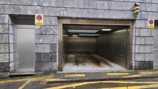 Parking voiture  Aldapeta galtzada