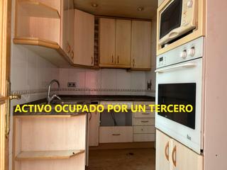 Pis  Carrer de la llanera. Activo ocupado por un tercero