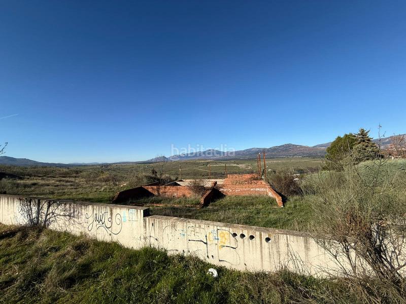 Foto 52ae38a8-54a6-43eb-84c0-aa48286cb355. Terreno residencial en avenida de navalafuente 26 en Venturada