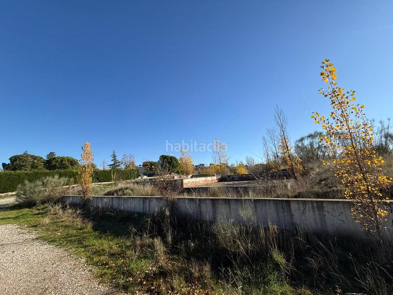 Foto ec69d5c1-eeeb-4543-8512-5e195c343031. Terreno residencial en avenida de navalafuente 26 en Venturada
