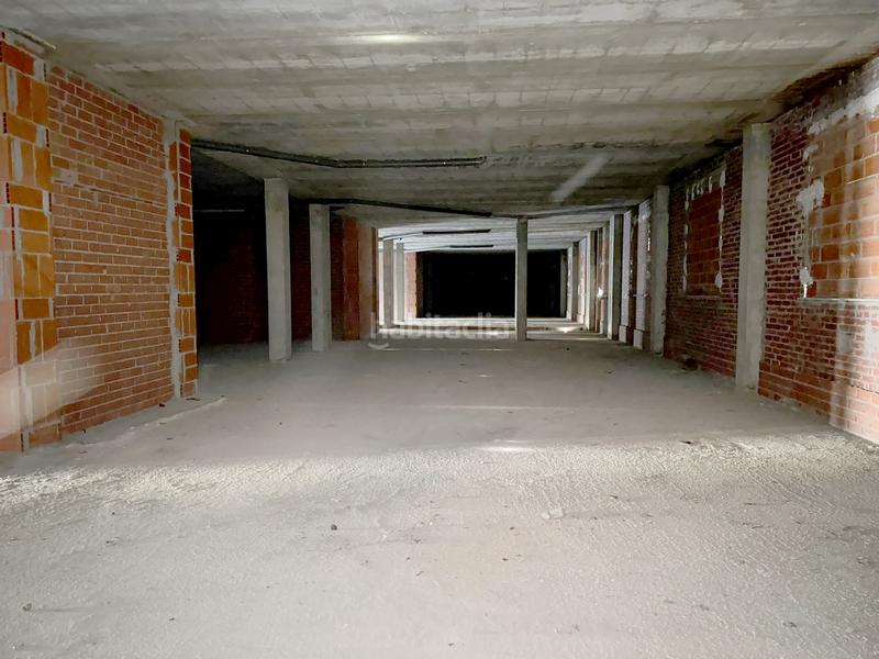 Foto 0a1f66f6-365b-4812-8b37-48b82d5e3f3d. Local comercial a Flores de Sil - La Placa Ponferrada