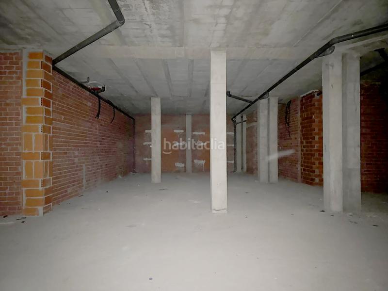 Foto 399b76b7-1e2c-4e1a-9ee5-41bcb3fa002b. Local comercial a Flores de Sil - La Placa Ponferrada