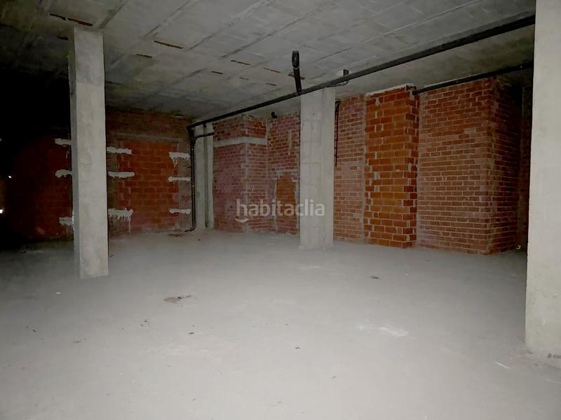 Foto 90b39435-eeed-4b05-9465-e14e1491efee. Local comercial a Flores de Sil - La Placa Ponferrada