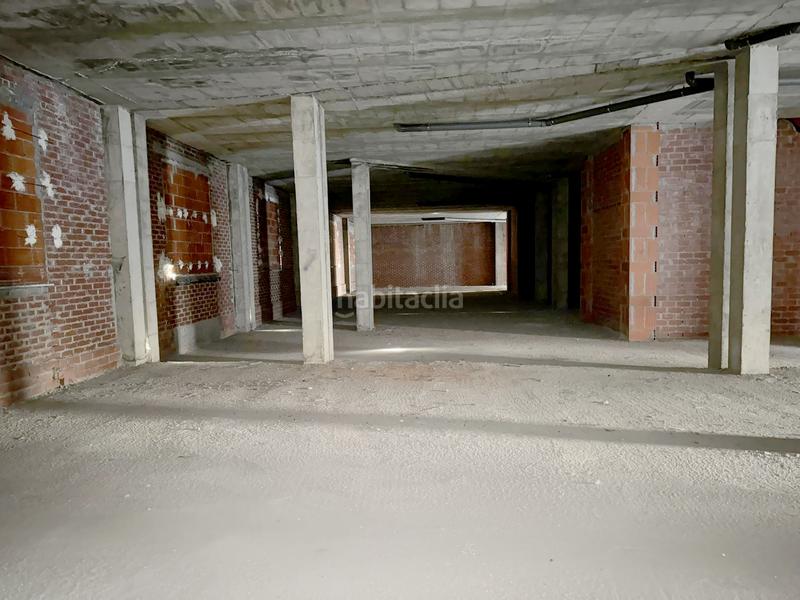 Foto a1621470-f755-4d03-a2df-c24a0f75cddd. Locale commerciale in Flores de Sil - La Placa Ponferrada