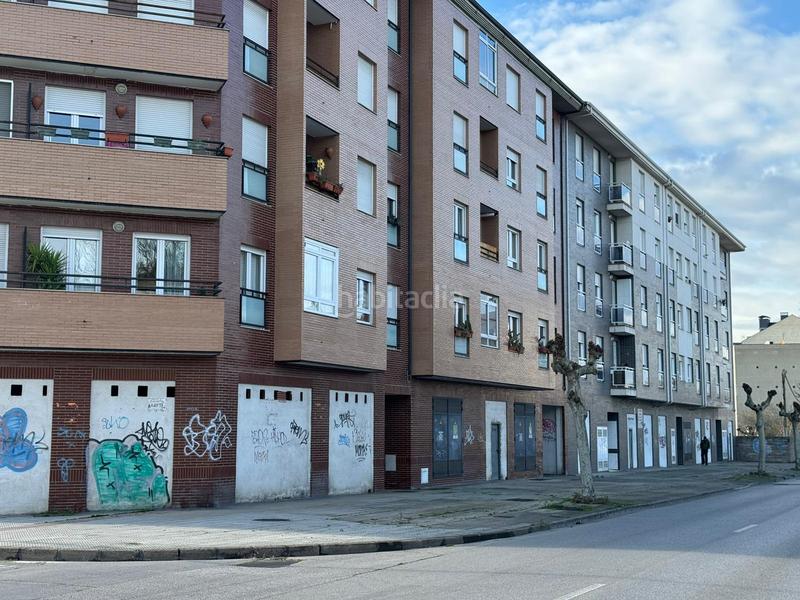 Foto e02407ba-8efd-47e3-8bfe-e01f84cd290e. Locale commerciale in Flores de Sil - La Placa Ponferrada