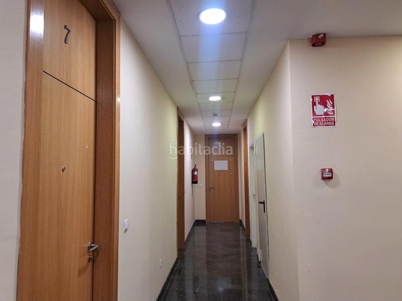 Foto be9a636f-ab37-4724-b15a-71c8577eafea. Bureau dans San Jerónimo - La Bachillera Sevilla