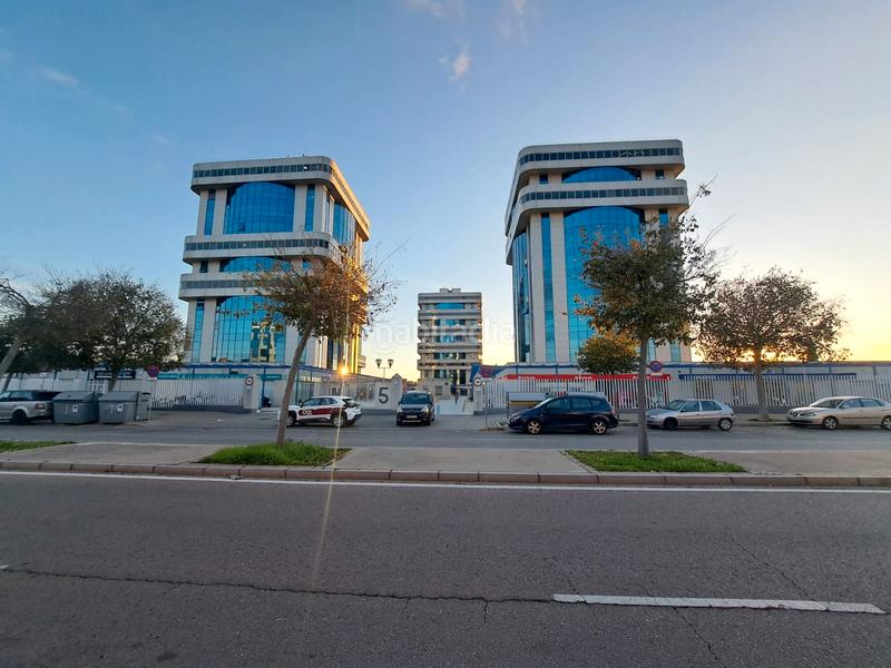 Foto 987cd035-e358-421e-a252-469a8e4f6220. Büro in San Jerónimo - La Bachillera Sevilla