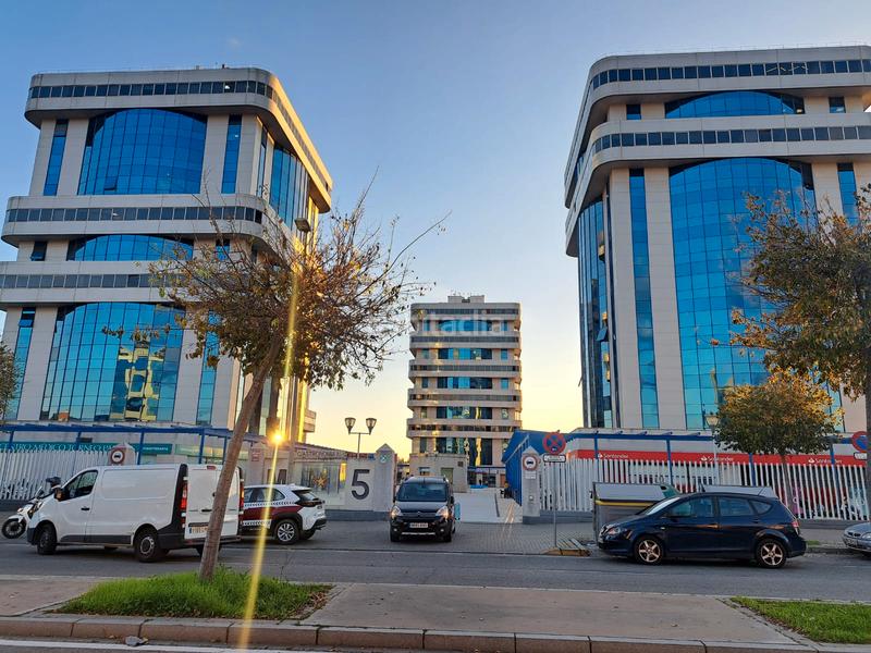Foto a870d03a-f6be-426a-90d8-a74b8776de0a. Office space in San Jerónimo - La Bachillera Sevilla