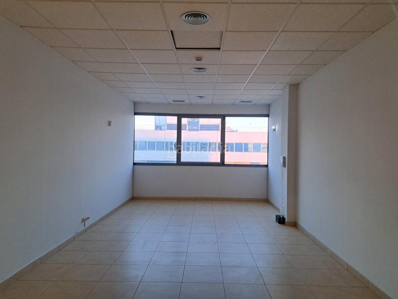 Foto 786dfd6f-226a-4d23-8564-774214cc93d9. Office space in San Jerónimo - La Bachillera Sevilla