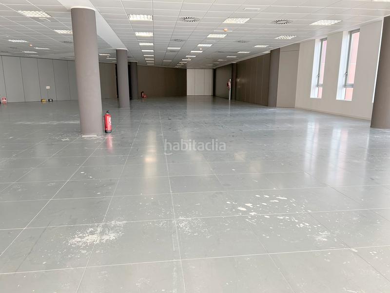 Foto d2c2d767-7b8d-45c6-a131-74ff93d88347. Oficina en Garrapinillos Zaragoza