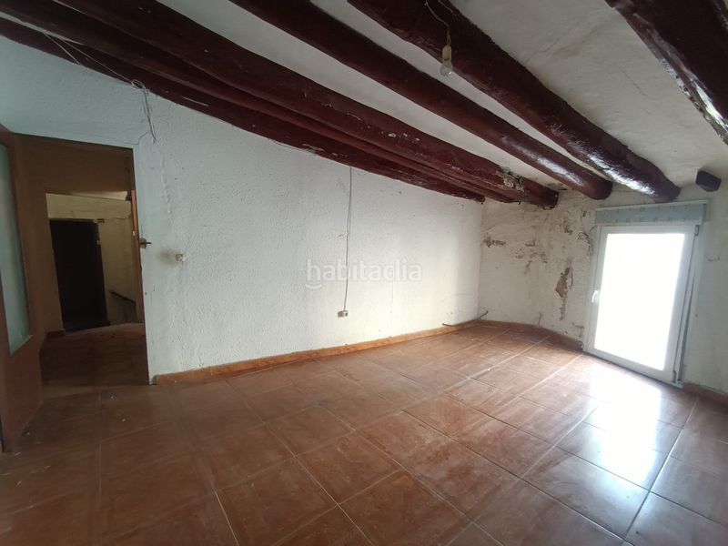Foto 38b544fc-b3ee-4c9f-af43-f4ff75f5b94f. Casa adossada a Peralta