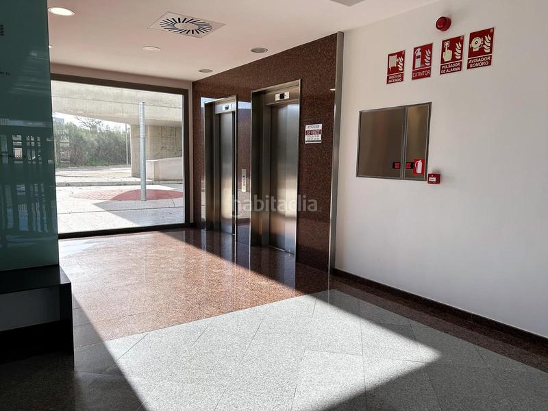 Foto 0a52a47c-2e33-47f1-8119-3bab12dff05b. Bureau dans Garrapinillos Zaragoza