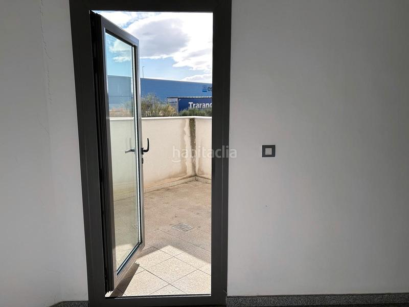 Foto b8fa6112-2291-4991-82b8-c235ed5e5bdb. Büro in Garrapinillos Zaragoza