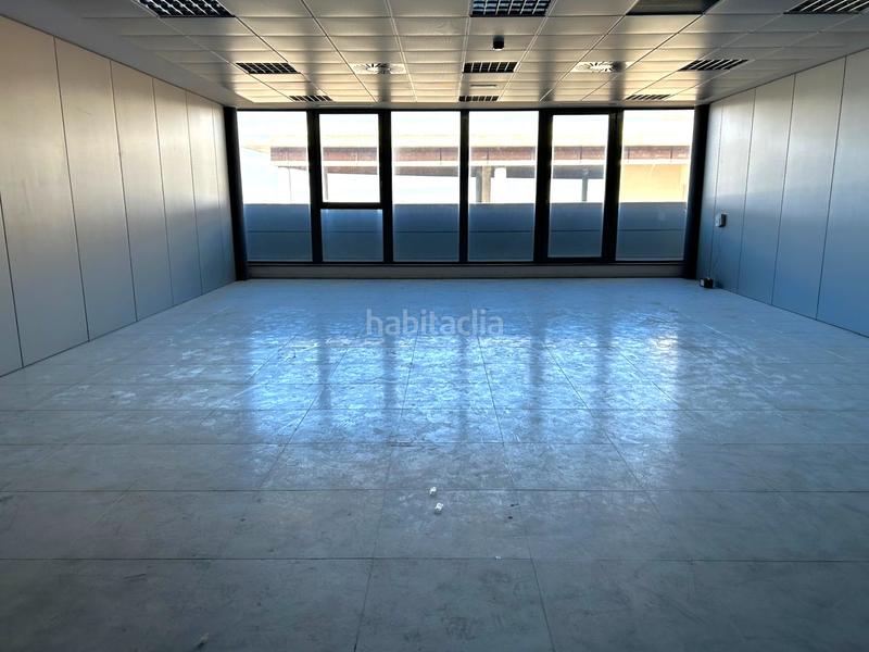 Foto 412a5948-c0cb-420c-86ee-451b4c2e5cfb. Office space in calle osca 1 in Garrapinillos Zaragoza