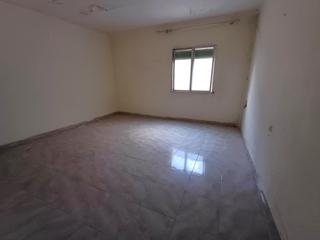 Maison jumelée à Calle rosal 6. Casa de 136m2 prefecta como inversión