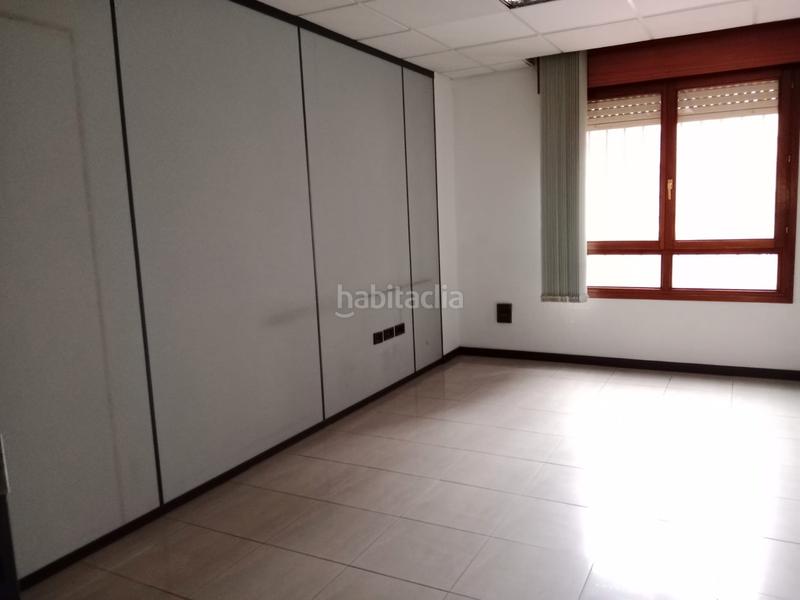 Foto 9fac9a6d-d9ea-49d6-a1e4-ca14753266d3. Büro in San Adrián Logroño