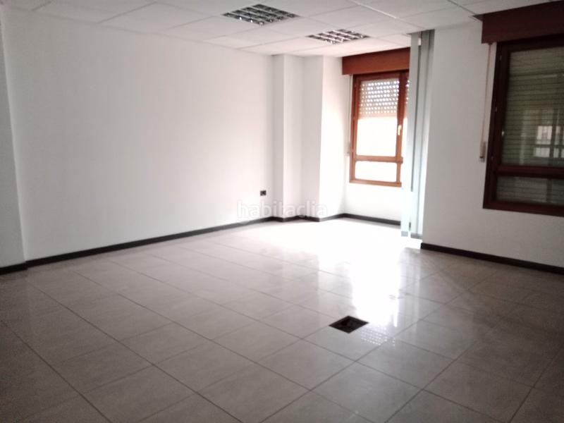 Foto d0a12fb6-2c3e-457e-84de-a8ea91c02bfe. Büro in San Adrián Logroño