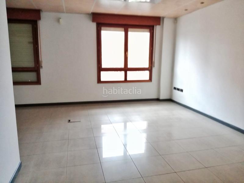 Foto fc5e6172-1a0c-48cd-9f60-bdb43d6627fd. Büro in San Adrián Logroño